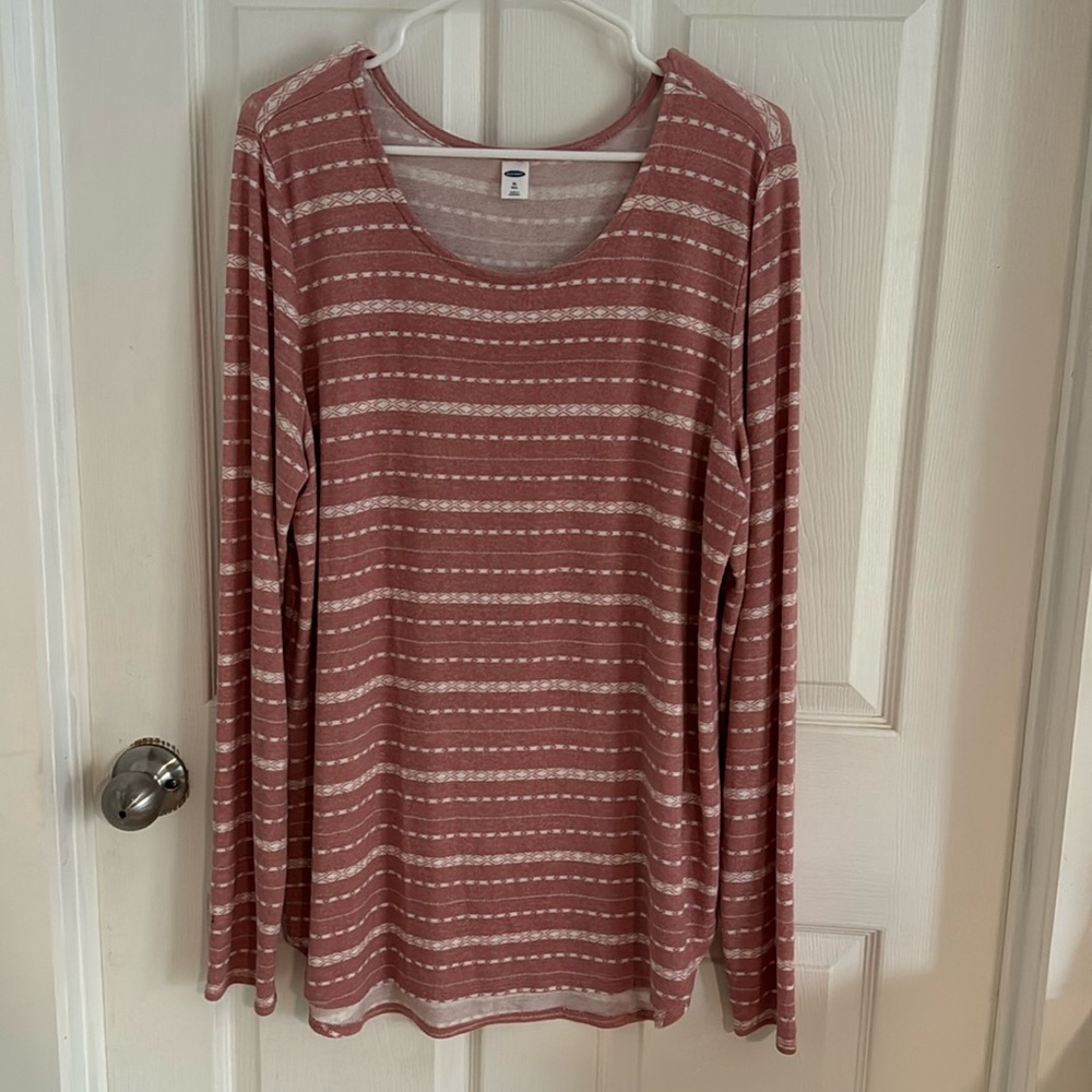Old Navy Women’s Sweater- XL Tall